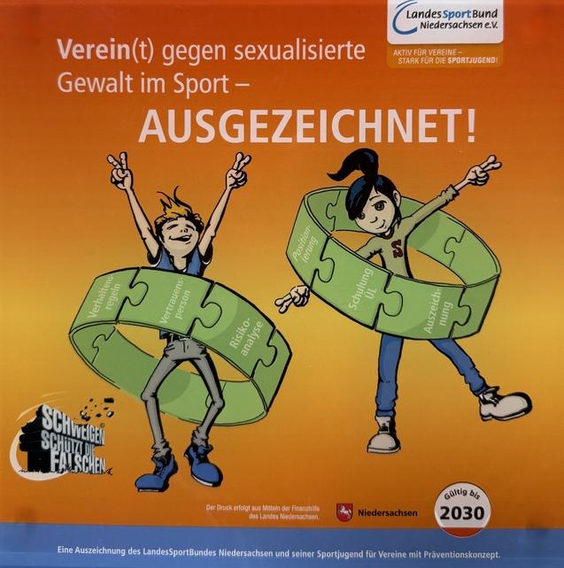 Illustration von zwei Kindern in grünen Puzzlestücken mit dem Text „Verein(t) gegen sexualisierte Gewalt im Sport – AUSGEZEICHNET!“
